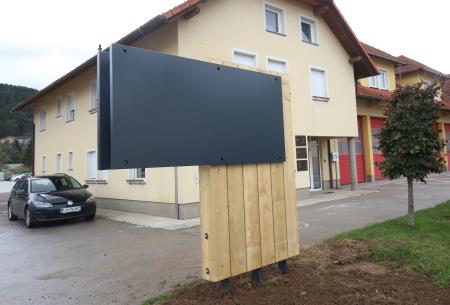 NOVE OGLASNE TABLE 02 FOTO LJUBO VUKELIČ